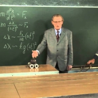 Выдергивание тележки из-под тяжелого груза