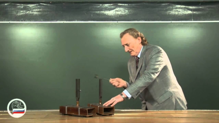 Биение на камертонах